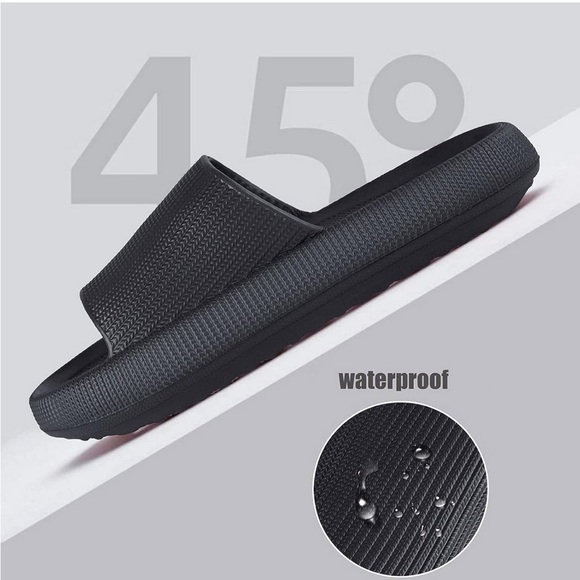 NWT Amazon Pillow Slides - Picture 2 of 5